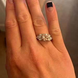 Fragrant jewels ring